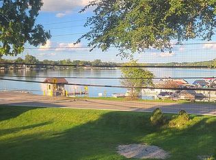 2557 N Duck Lake Rd, Highland, MI 48356