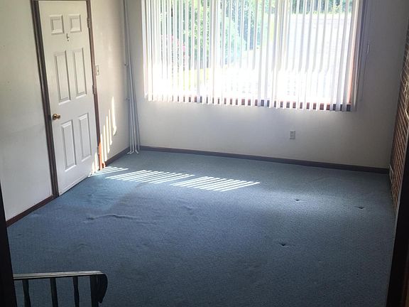 5th image of 4804 Cumberland Ave
