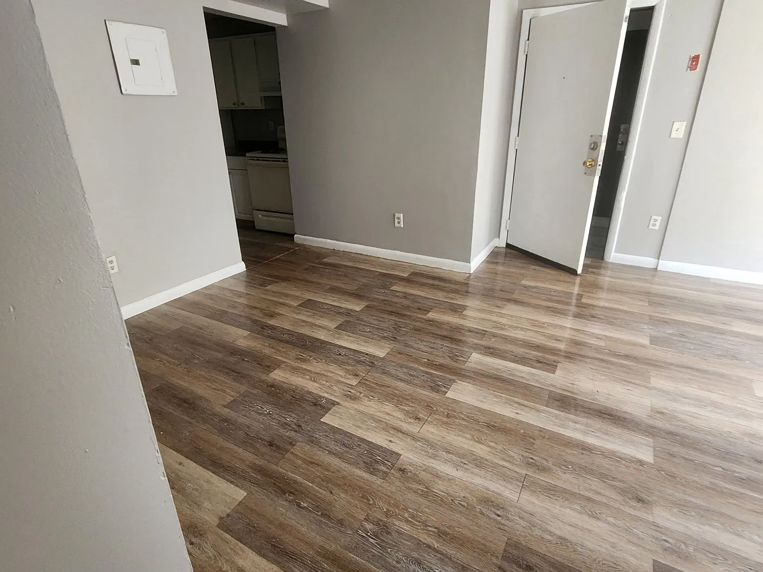 1 bed, 685 sqft, $1,400 — Photo 3