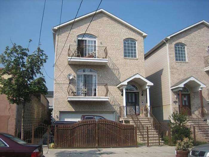 1st image of 293 Sussex Ave