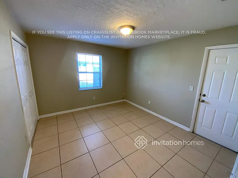 885 Rayston St — Photo 8