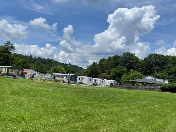 161 Purcell Rd, Richlands, VA 24641