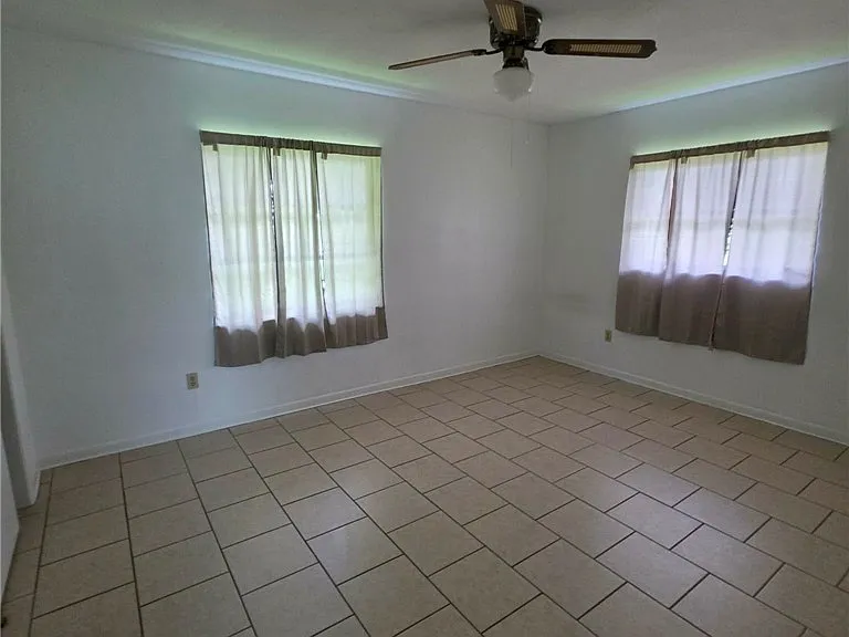 6106 E Calico Ln — Photo 3