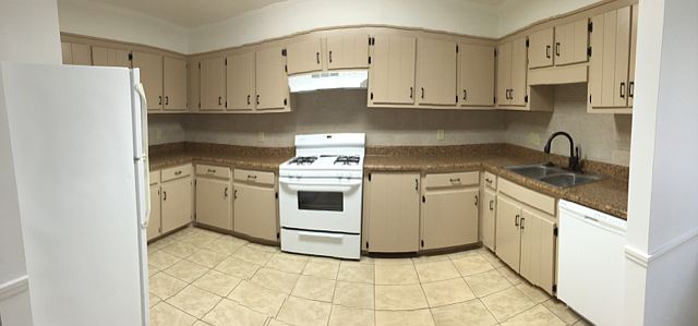 1st image of 2406 McLean St APT 3
