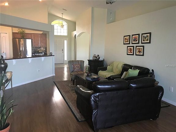 4th image of 30925 Baclan Dr