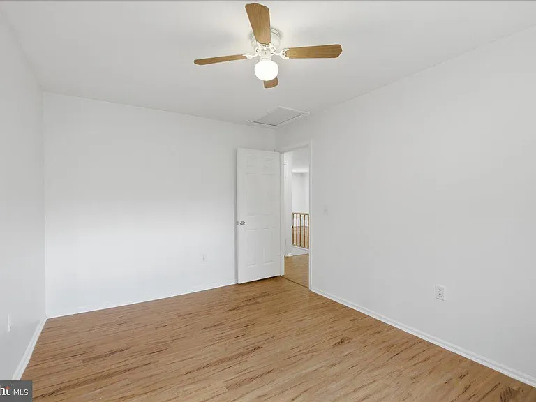 10598 Reeds Landing Cir — Photo 27