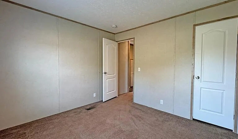 1501 Thompsonville Ln — Photo 24