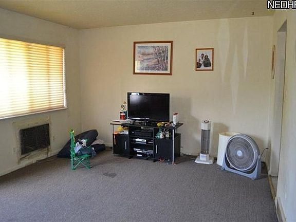 2nd image of 362 & 364 Snyder Ave