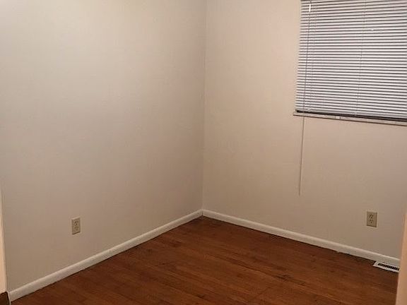 3rd image of 1261 McClure St
