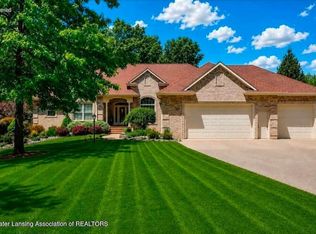 1800 Wilderness Dr, Dewitt, MI 48820