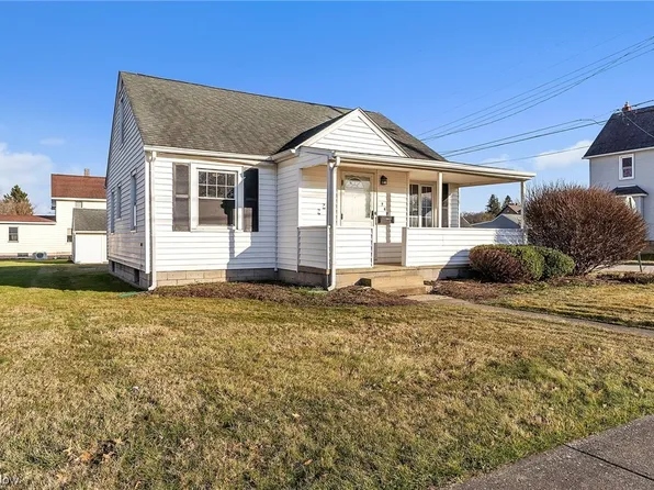 747 Jones St, Hubbard, OH 44425