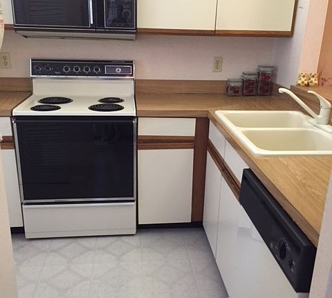 2nd image of 401 Marsh Cove Ln