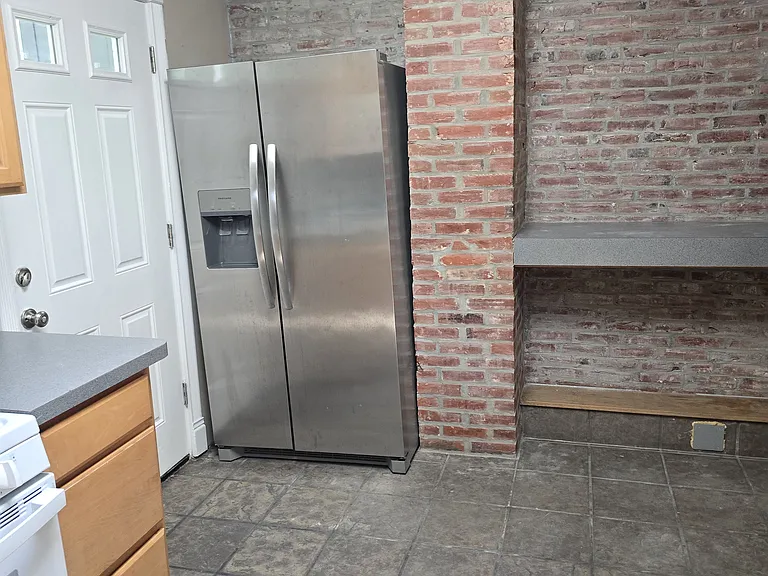 1806 N West St #2 — Photo 2