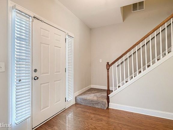 3rd image of 725 Becky Ct