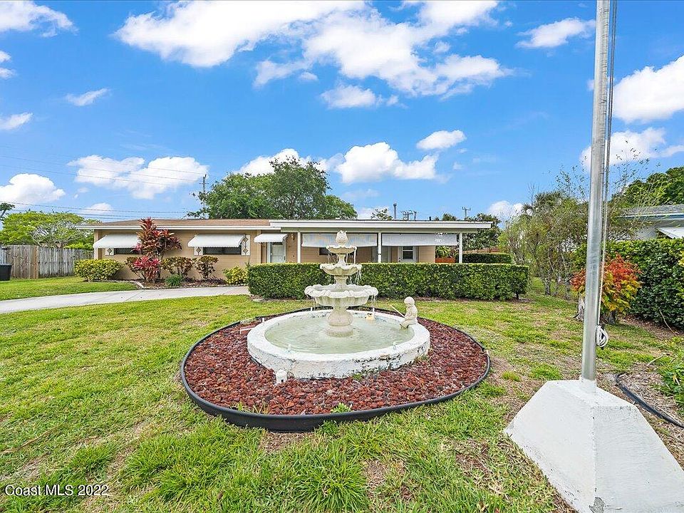 1st image of 926 Glenmore Cir