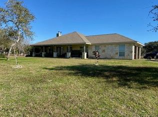 428 Loop Rd, Seadrift, TX 77983