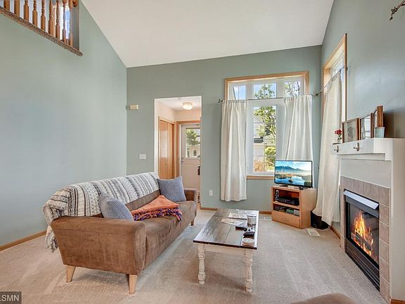 5th image of 518 Aqua Cir