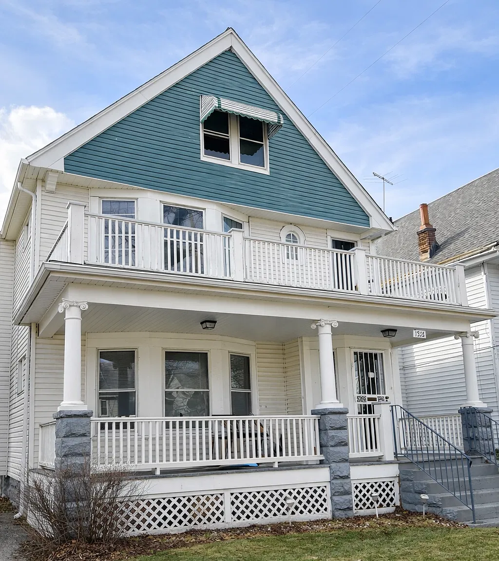 2 bed, 1700 sqft, $1,300 — Photo 4