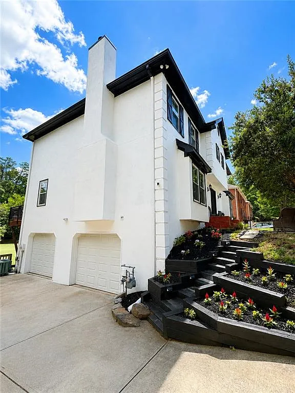 2 bed, 2.5 bath, 1656 sqft, $3,500 — Photo 2