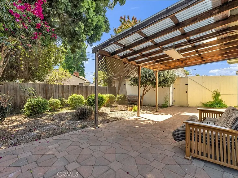 5452 Halbrent Ave — Photo 25