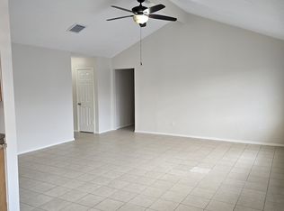 9907 Willmont Rd, La Porte, TX 77571