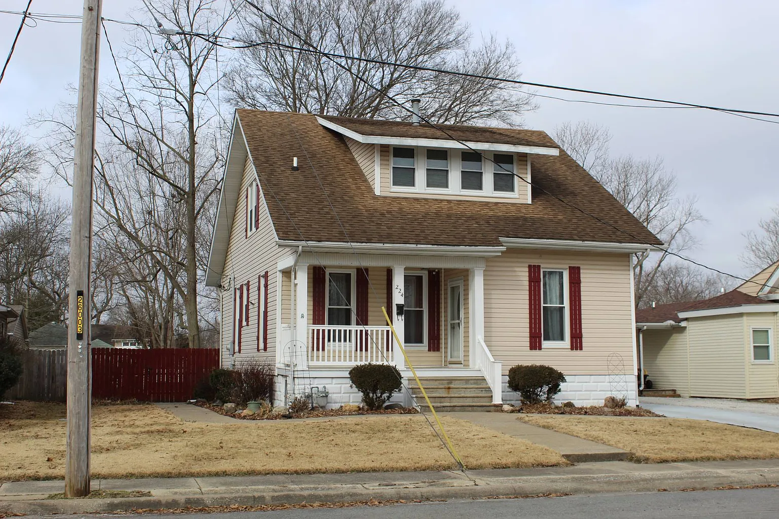 224 N Charles St photo 1
