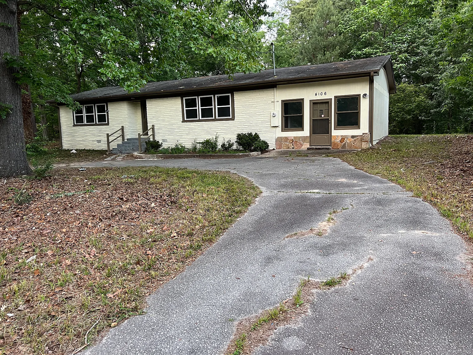 3 bed, 1805 sqft, $1,750 — Photo 2