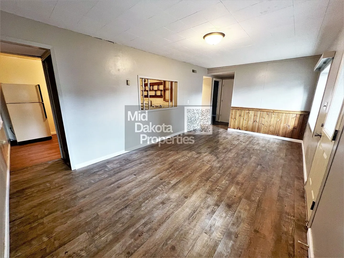 216 E 11th- 2 bedroom house — Photo 2