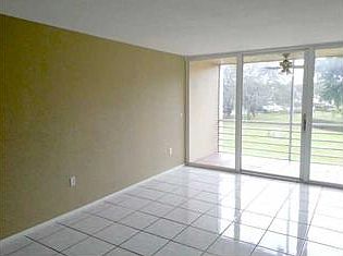 2nd image of 9451 Evergreen Pl APT 203