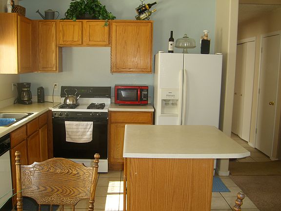 4th image of 8008 Vista Estrella Ln SW
