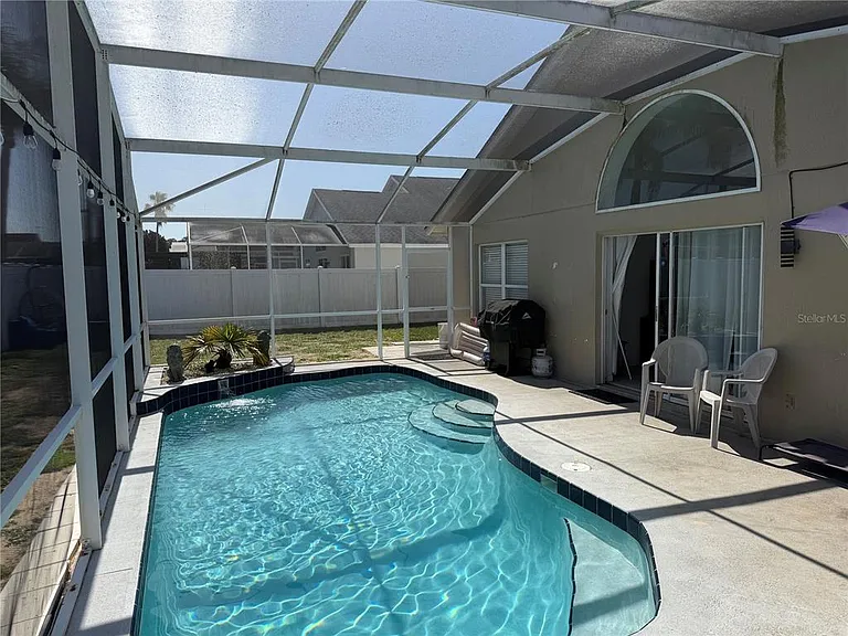Picadilly Cir — Photo 12