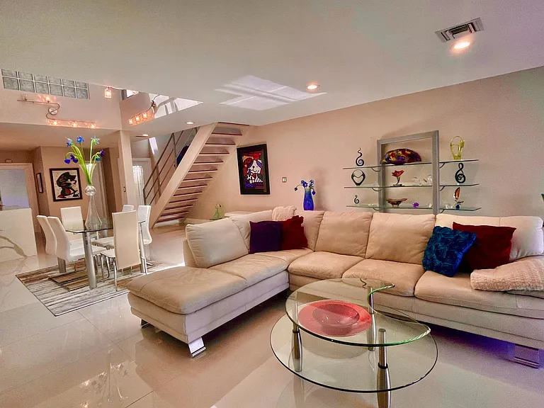 1127 Boca Cove Ln — Photo 12