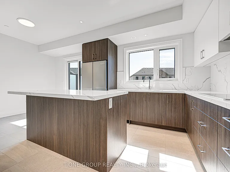 106 Grimsby Ln — Photo 17