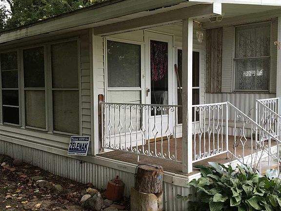 3rd image of 2553 Elm St