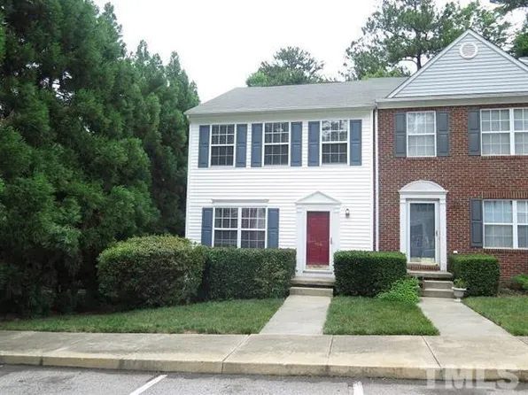 108 Climbing Ivy Ct, Cary, NC 27511