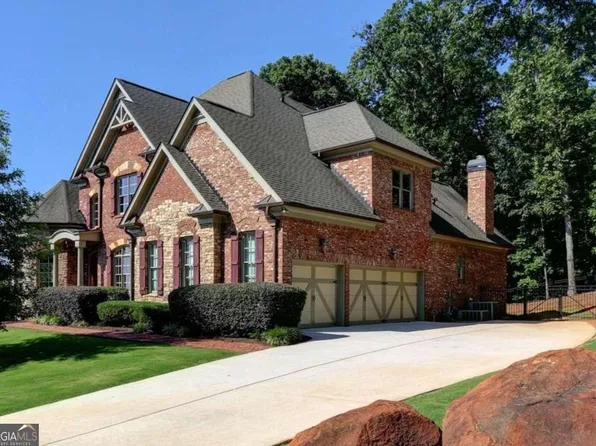 319 Summer Garden Dr, Marietta, GA 30064