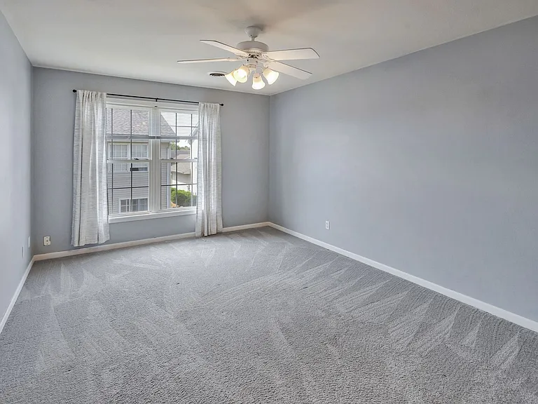 3907 Balmoral Dr — Photo 32