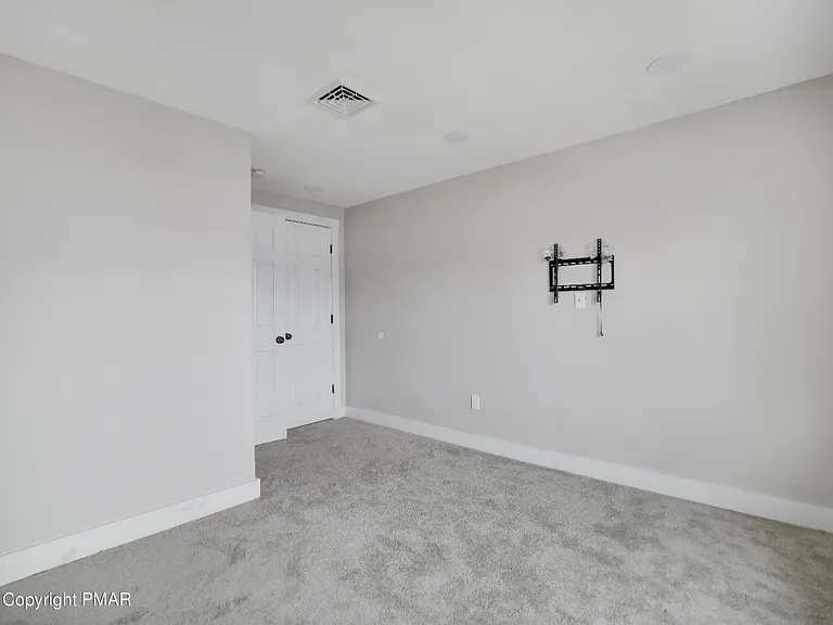 316 Main St #1 — Photo 9