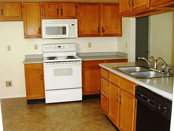 4th image of 8734 W Cambridge Ave