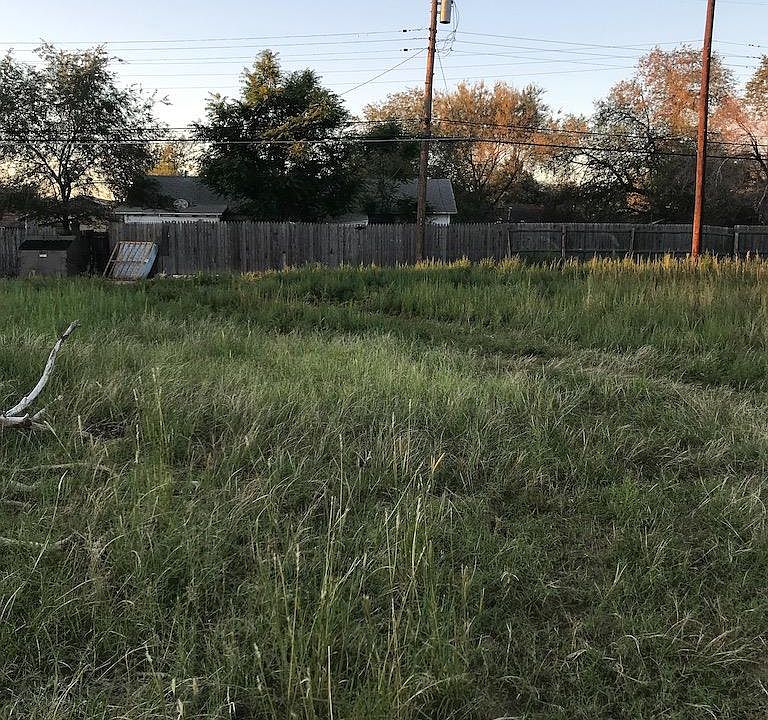 2nd image of 2113 20th St #2115
