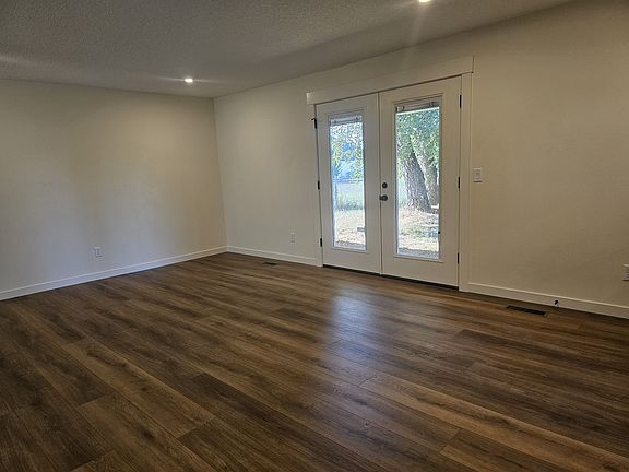 4th image of 20305 Butteville Rd NE