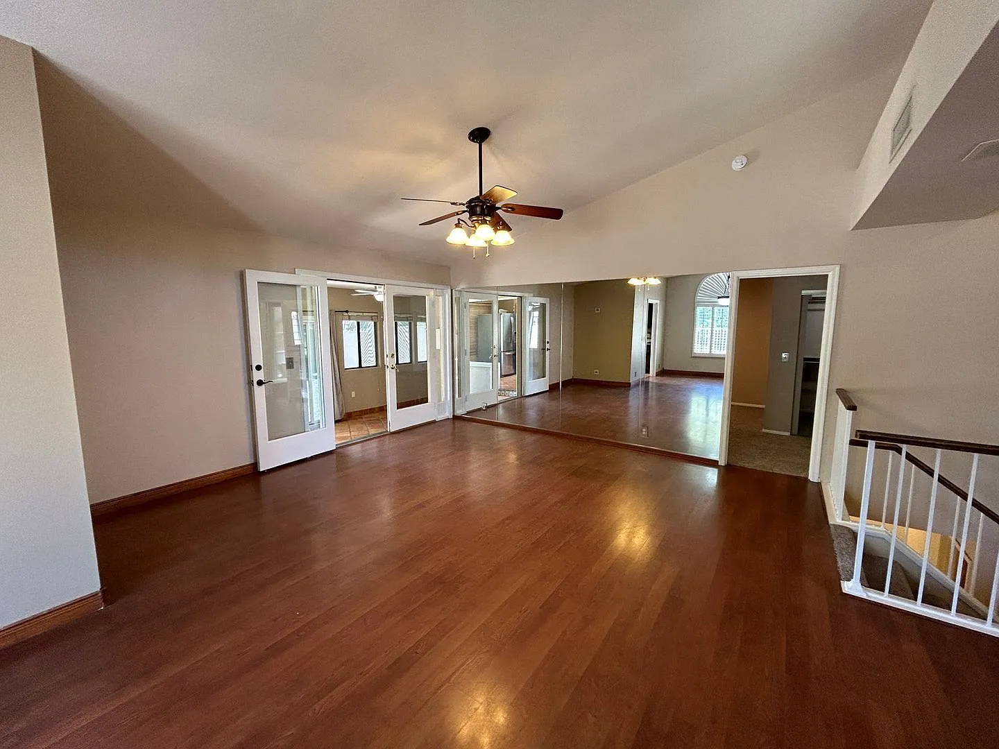 4 bed, 3.0 bath, 2408 sqft, $2,299 — Photo 3