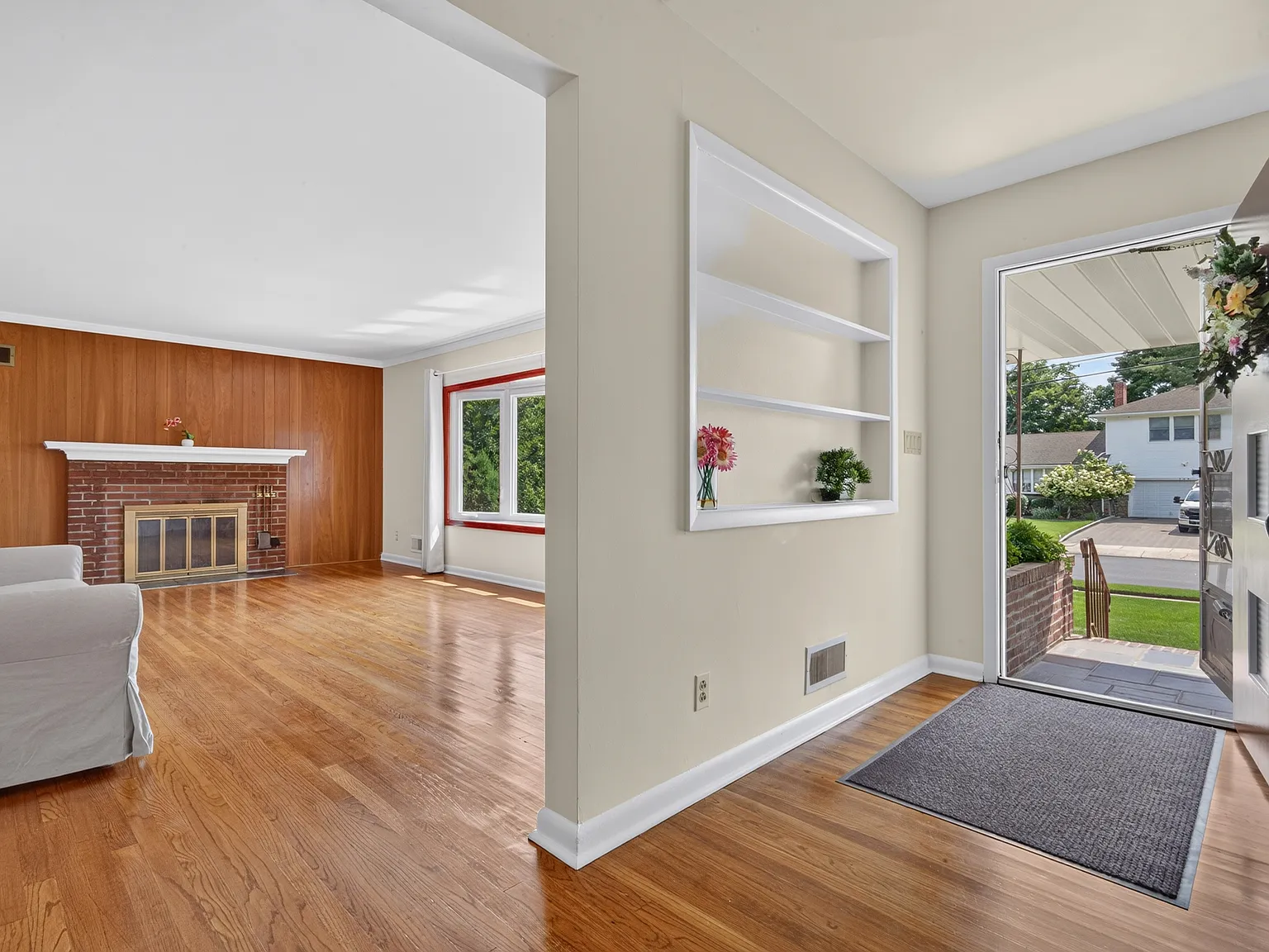 Neill Ct, Oradell — Photo 2