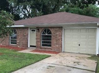 613 E Murray St, Angleton, TX 77515