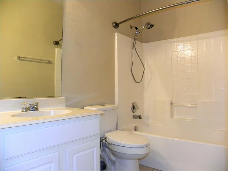 4620 Evanshire Way — Photo 14