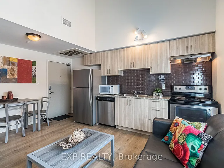 275 Larch St #G116 — Photo 11