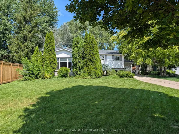 3 Pacifico Pl, Saint Catharines, ON L2S 3N5
