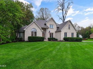 7543 Castle Ridge Rd, Toledo, OH 43617