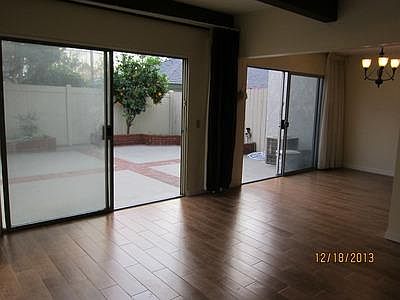 5th image of 5226 Village Circle Dr