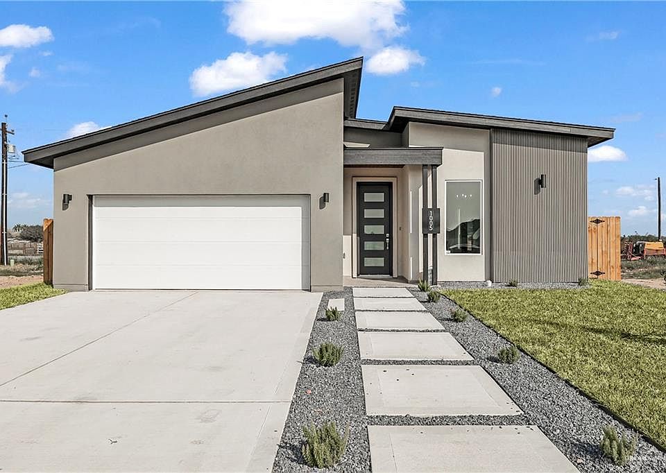 1st image of 1005 E Costa Del Sol Ave